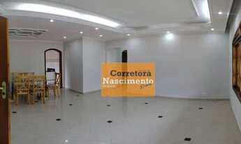 Imagem 2: Casa com 3 dormitórios para alugar, 259 m² por R$ 4.500,00/mês - Jardim Luiza - Jacareí/SP