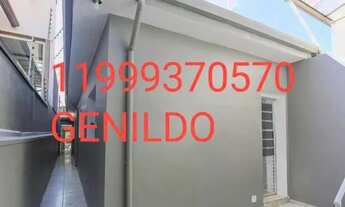 Imagem 2: Casa térrea 2 dormitórios 1 vaga edícula quintal corredor lateral aceita pet