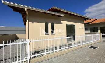 Imagem: Casa à venda com 2 dormitórios no bairro