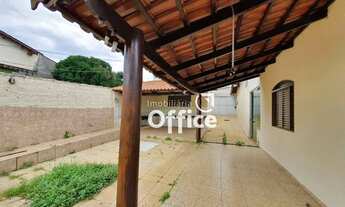 Imagem 5: Casa com 3 dormitórios à venda, 387 m² por R$ 600.000,00 - Vila Santa Isabel - Anápolis/GO