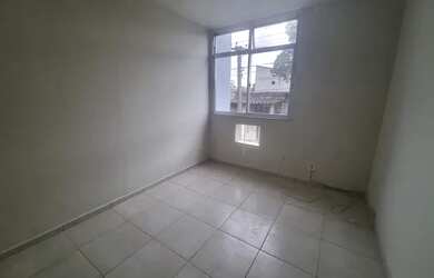 Imagem 4: Apartamento para aluguel possui 45 metros quadrados com 2 quartos em Zé Garoto - São Gonça