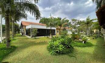 Imagem 4: Casa térrea rustica com espaço gourmet, piscina e bosque privativos, 4 suítes, 10 vagas na