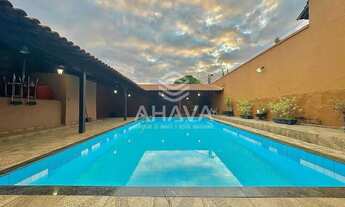 Imagem: Casa 4 Quartos (1 Suíte) 331m² Construídos