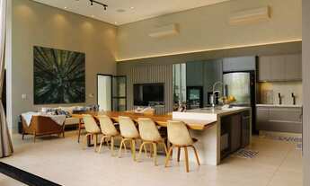 Imagem 2: Casa em Condomínio com 4 Suítes à Venda, 350 m² por R$ 3.000.000,00