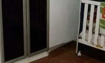 Imagem 5: Casa com 2 quartos e garagem coberta