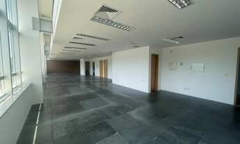 Imagem 4: Imóvel para aluguel possui 350 metros quadrados em Barra da Tijuca - Rio de Janeiro - RJ