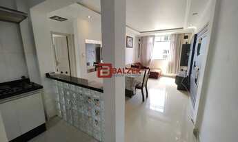 Imagem 2: Apartamento de 2 quartos no Centro, ensolarado