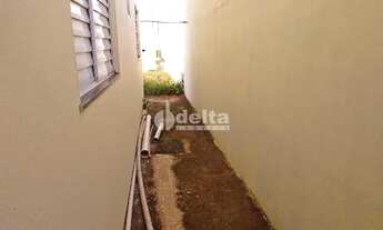 Imagem 6: Casa residencial disponível para venda no bairro Jardim Holanda em Uberlândia - MG