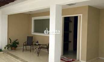 Imagem: Casa disponível para venda no bairro Cidade