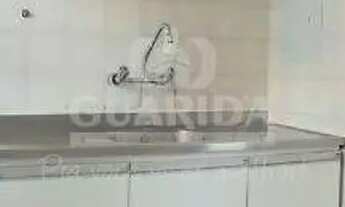 Imagem 4: Apartamento de 1 dormitório no bairro Menino Deus