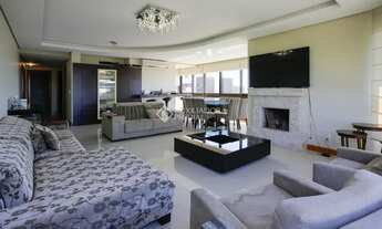 Imagem 2: Imóvel para venda possui 191 metros quadrados com 4 quartos em Rio Branco - Porto Alegre