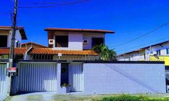 Imagem: Casa duplex com 3 suítes