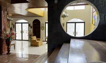 Imagem 6: Casa de condomínio para venda possui 690 metros quadrados com 4 quartos