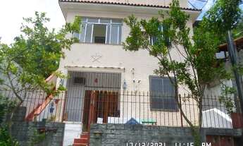 Imagem: Casa Duplex com 380m² e 2 quartos em Santa