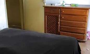 Imagem 2: Quarto mobiliado