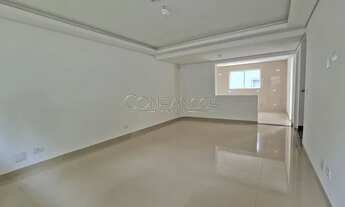 Imagem 3: Confiancce Imóveis Aluga: Lindo e amplo sobrado novo, com bastante espaço de terreno, em l