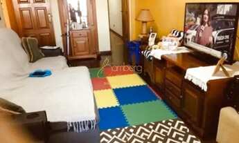 Imagem 2: Sobrado com 3 quartos e 2 vagas com boa distribuição de ambientes, quintal