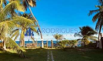 Imagem 2: Casa à beira mar, na praia de Itacimirim