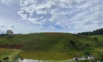 Imagem 3: Maravilhoso terreno com vista definitiva para lago de pesca. PARAIBUNA - SP