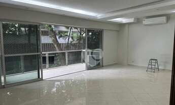 Imagem 3: Apartamento com 3 quartos à venda, 136 m² por R$ 1.800.000 - Lagoa - Rio de Janeiro/RJ