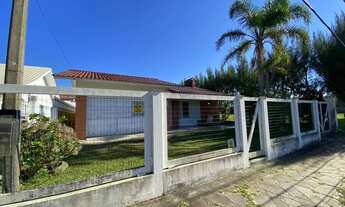 Imagem 3: Elegance Imóveis: Belíssima casa térrea com 3 dormitórios, amplo pátio privativo, no coraç