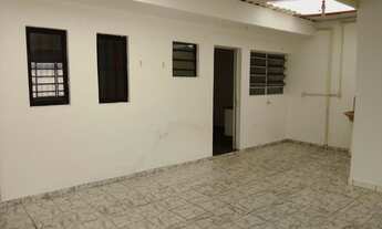 Imagem 6: Excelente sobra no Parque Fernanda, com ótimo espaço no quintal