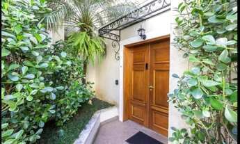 Imagem 2: Casa de condomínio sobrado para venda tem 550 metros quadrados com 5 quartos