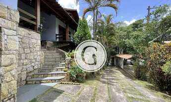 Imagem 4: Casa com 6 Dormitórios, sendo 1 Suíte à venda, 664 m² por R$ 2.200.000 / Locação R$ 8.800