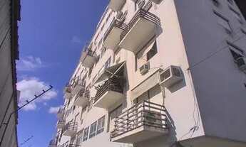 Imagem 2: Apartamento para venda tem 90 metros quadrados com 3 quartos em Floresta - Porto Alegre