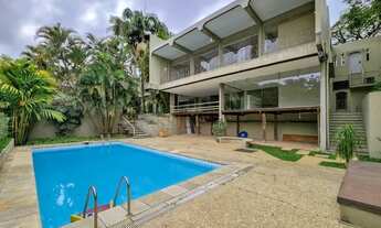 Imagem: CASA EM RUA FECHADA NA REGIÃO DO MORUMBI