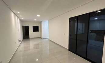 Imagem 3: Casa para venda em Barcelona com sinal de 28k