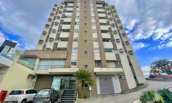 Imagem: Loft com sacada e churrasqueira privativa