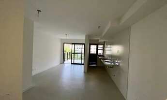 Imagem 2: Apartamento para venda tem 73 metros quadrados com 2 quartos em Laranjeiras - Rio de Janei