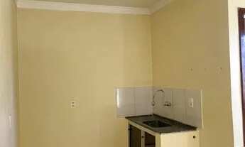 Imagem 2: Alugo excelente Ap/kit com suite na qnl 08