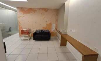 Imagem 2: LOJA COMERCIAL JUNTO AO LARGO DA 2ª FEIRA. ENTRAR E TRABALHAR