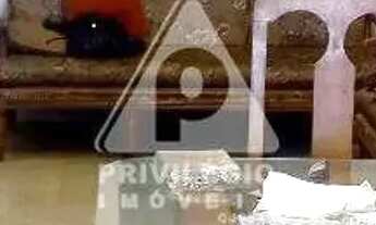 Imagem 3: Excelente imóvel - 3 qts , 1 suíte e 2 vagas na escritura em Laranjeiras!