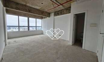 Imagem 3: Loja Comercial Compacta e Funcional no Golden Tower, Gravataí