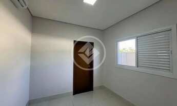 Imagem 12: Linda casa Térrea no Condomínio Primor das Torres, com três espaçosas suítes, ampla sala