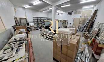 Imagem 7: GALPÃO REFORMADO, PÁTIO AMPLO