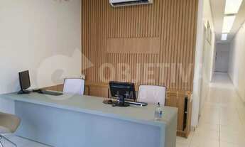 Imagem 3: Casa comercial disponível para aluguel no bairro Martins em Uberlândia