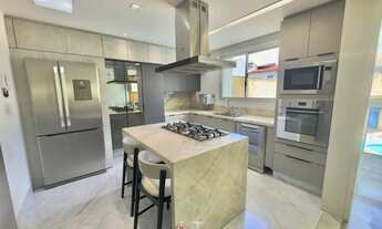 Imagem 5: Casa na Mata da Praia: Lazer Privativo, Energia Solar em Rua Sem Saída a 3 min do Mar!