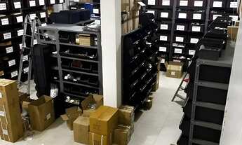 Imagem 3: GALPÃO COMERCIAL PARA VENDA OU LOCAÇÃO NO SACOMÃ - 8 SALAS, 5 BANHEIROS, 2 VAGAS DE GARAGE