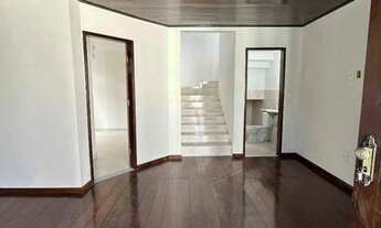 Imagem 6: CASA DUPLEX Á 300 METROS DOS LAGOS DA ORLA [25946