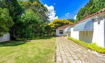 Imagem 2: Casa com 6 quartos em condomínio no Cuiabá, Petrópolis