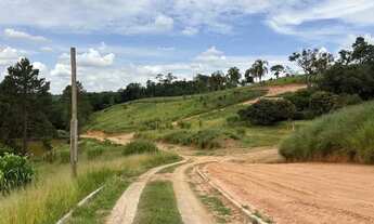 Imagem 5: Lote acessível com doc regular e área tranquila