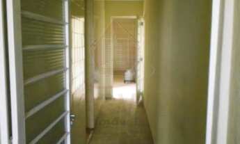 Imagem 7: CASA COM 2 DORMITÓRIOS (1 COM PLANEJADO), COZINHA PLANEJADA, CHURRASQUEIRA E 1 VAGA COBERT