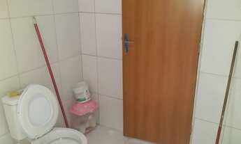 Imagem 10: Uma casa 8x20 na rua saquarema n.820 conjunto palmeiras. Só venda $90 mil