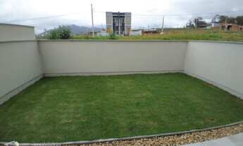 Imagem 5: Sobrado alto padrão de acabamento, com 3 dormitórios sendo uma suíte com closet em Indaial