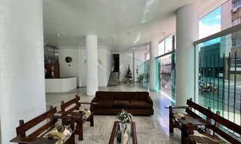 Imagem 2: Edifício N. Sra. de Nazaré: Amplo Apartamento na Av. Nazaré 174m² 3 Quartos