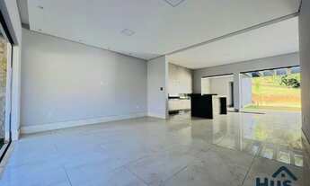 Imagem 6: Excelente Casa Linear com 4 Quartos, 1 Suíte e 4 Vagas em Condomínio Fechado em Vespasiano